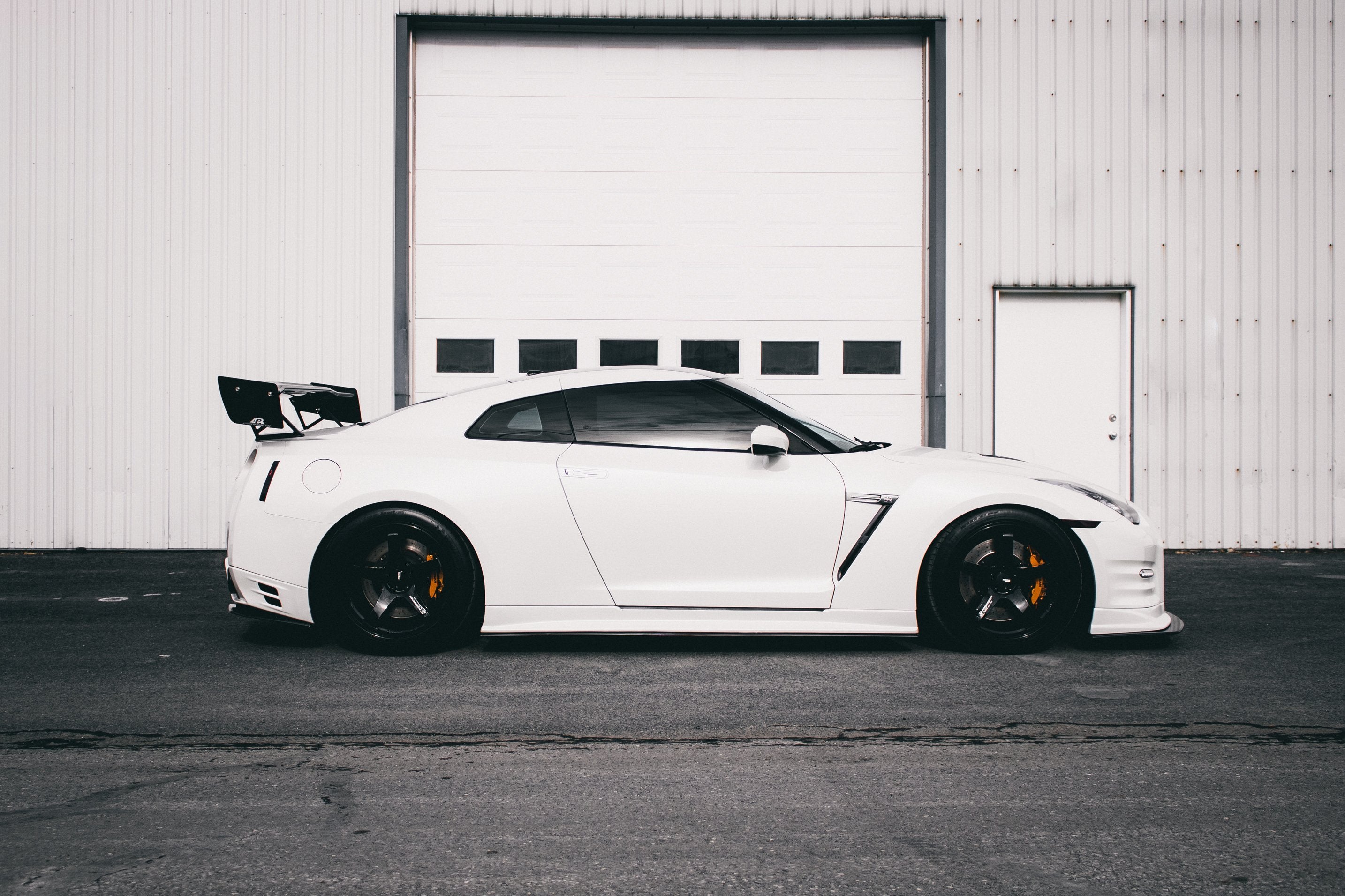 Side Splitters - Nissan GT-R R35 08-16 - Artwork Bodyshop