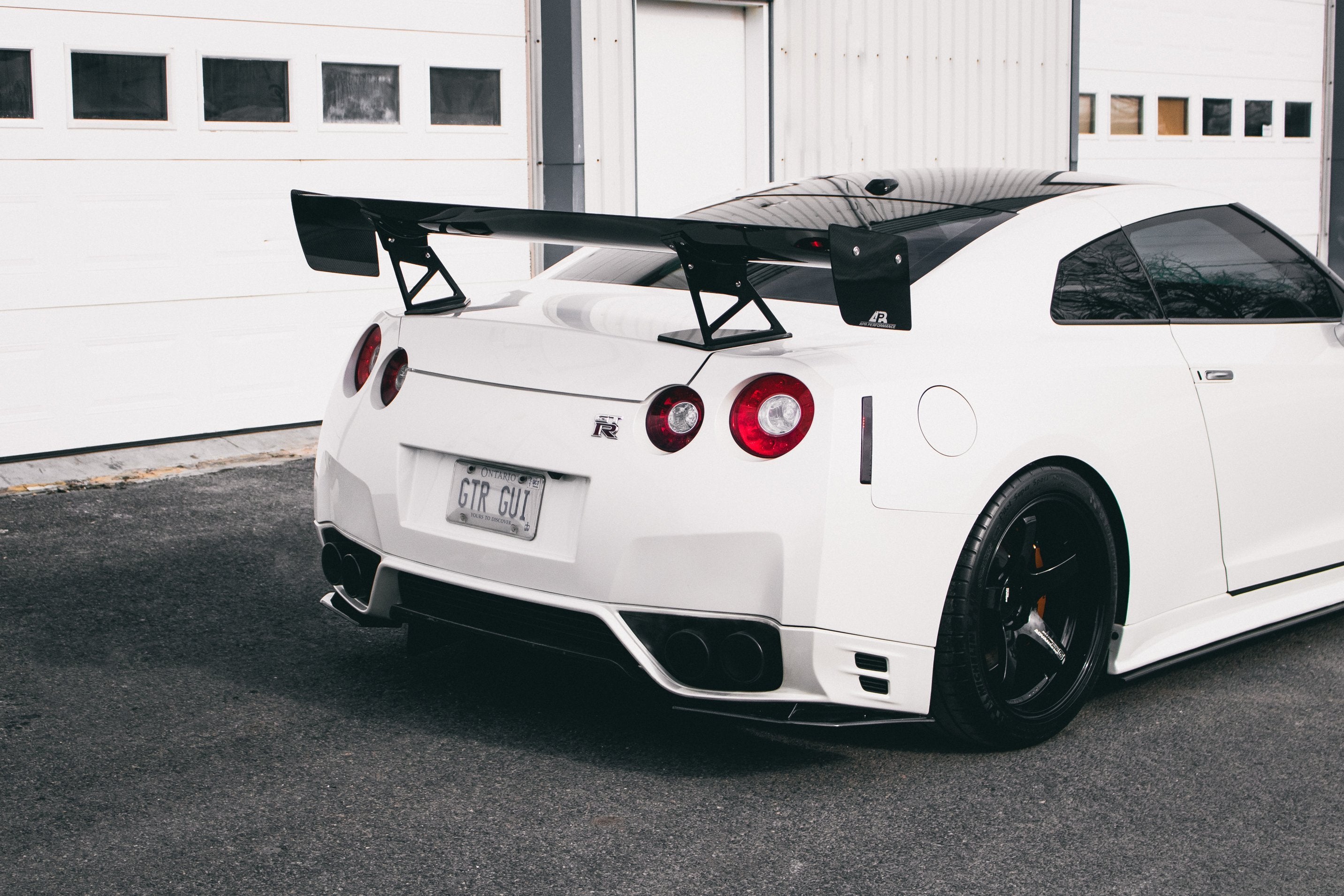 Side Splitters - Nissan GT-R R35 08-16 - Artwork Bodyshop