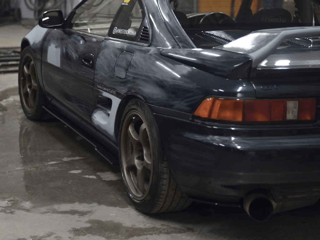 Side Splitters - Toyota MR2 1990 - Artwork Bodyshop