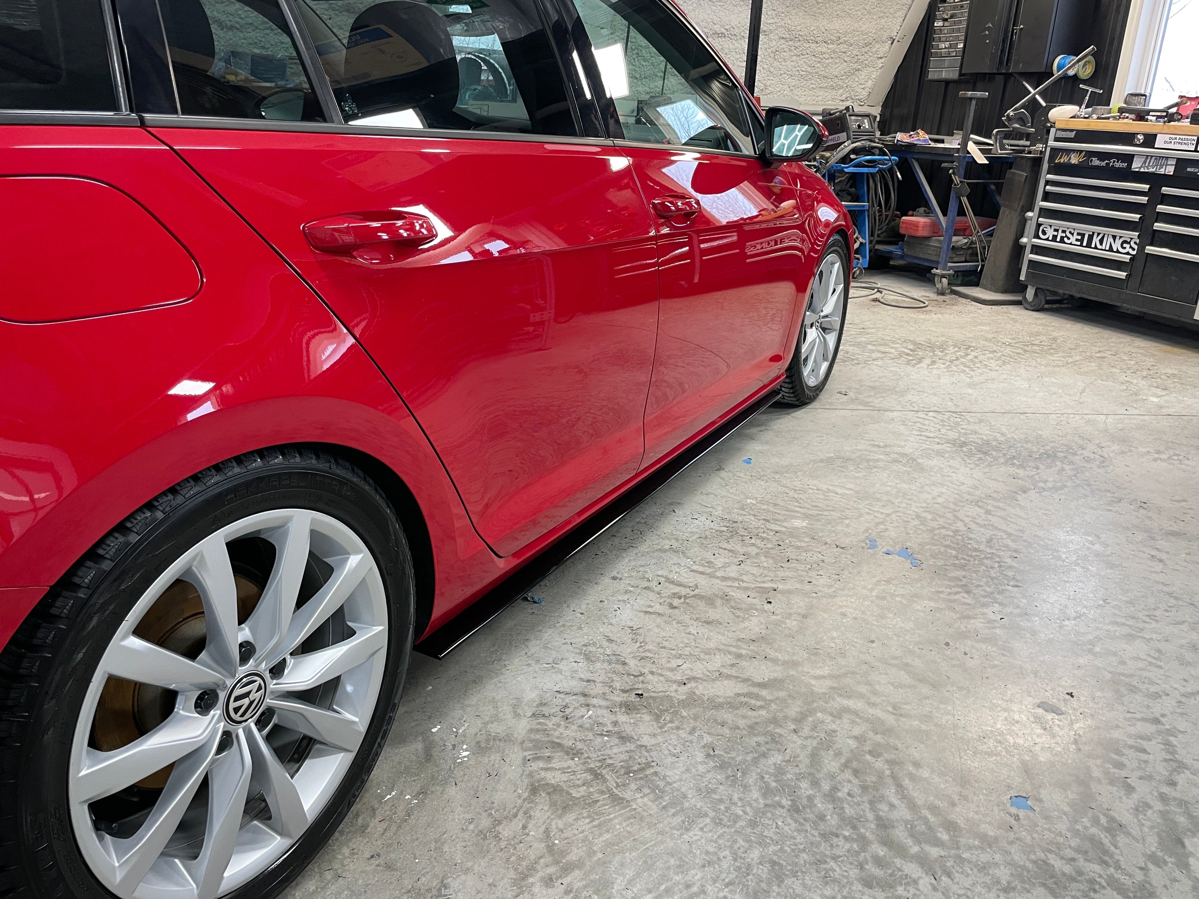 Side Splitters - Volkswagen Golf MK7/MK7.5 - Artwork Bodyshop Inc.